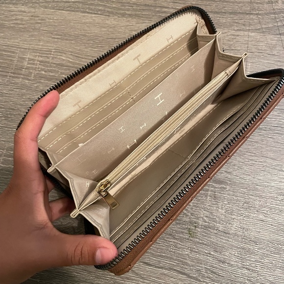 Brown Wallet - Picture 6 of 6